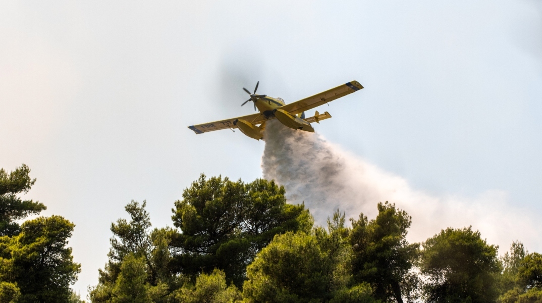 Φωτιά, αεροπλανο