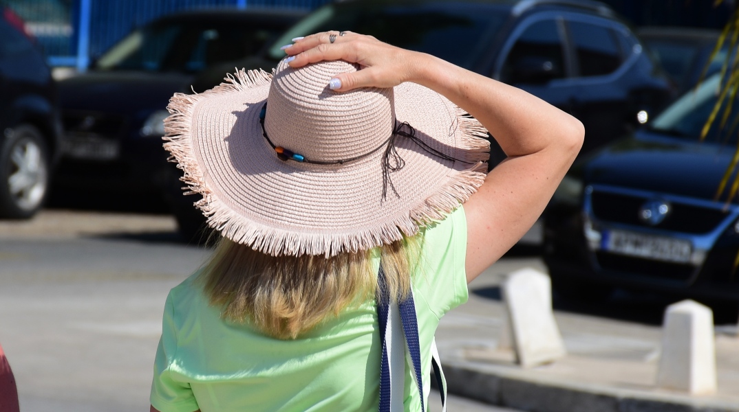 Καύσωνας: Συμβουλές προστασίας από τον πρύτανη του ΕΚΠΑ, καθηγητή Καρδιολογίας Γεράσιμο Σιάσο