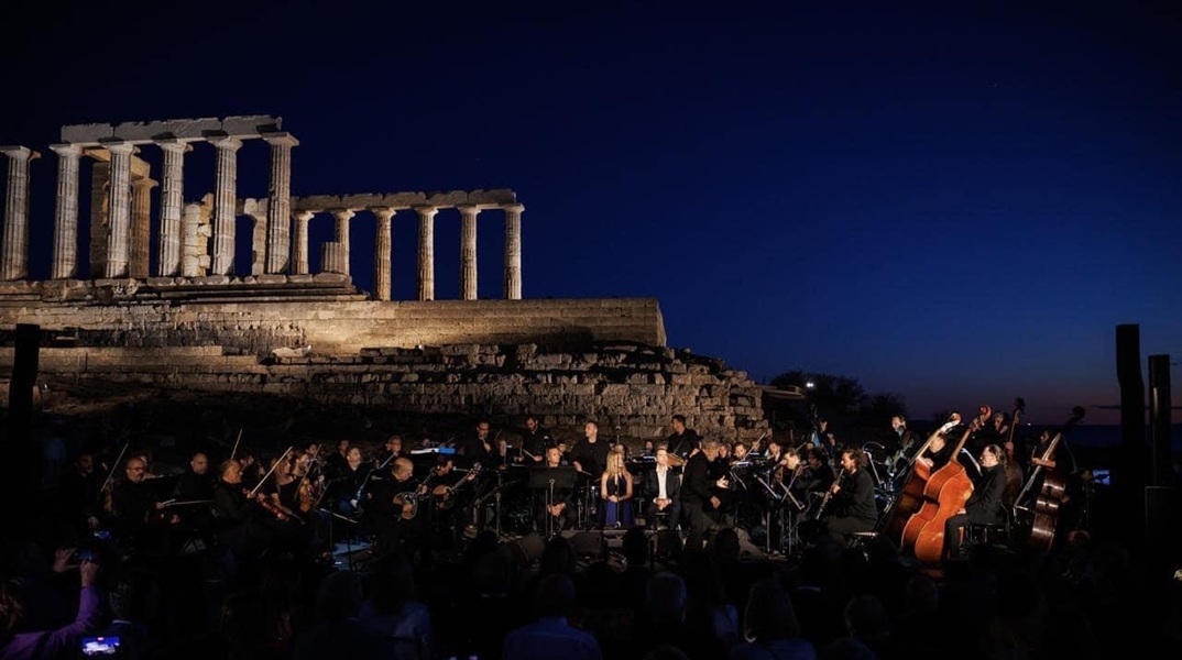 Σταύρος Ξαρχάκος: Το Ταξίδι στο Φως στο Ηρώδειο 