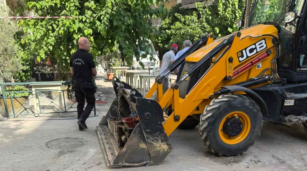 Δήμος Αθηναίων, αστυνομια, φορτηγο, εργα, δρομος