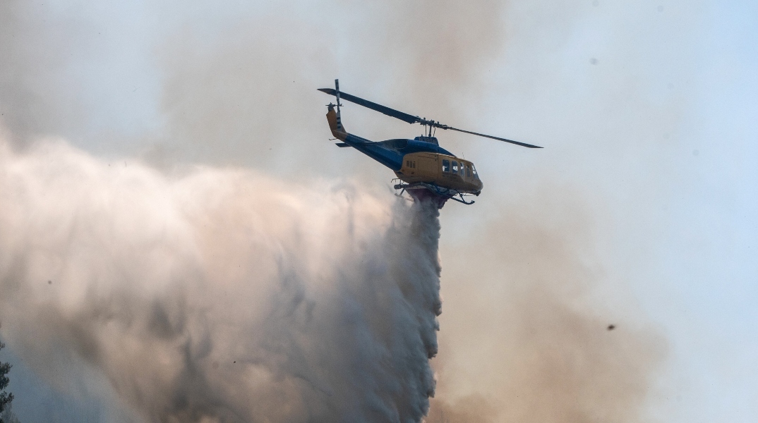 Φωτιά, ελικοπτερο