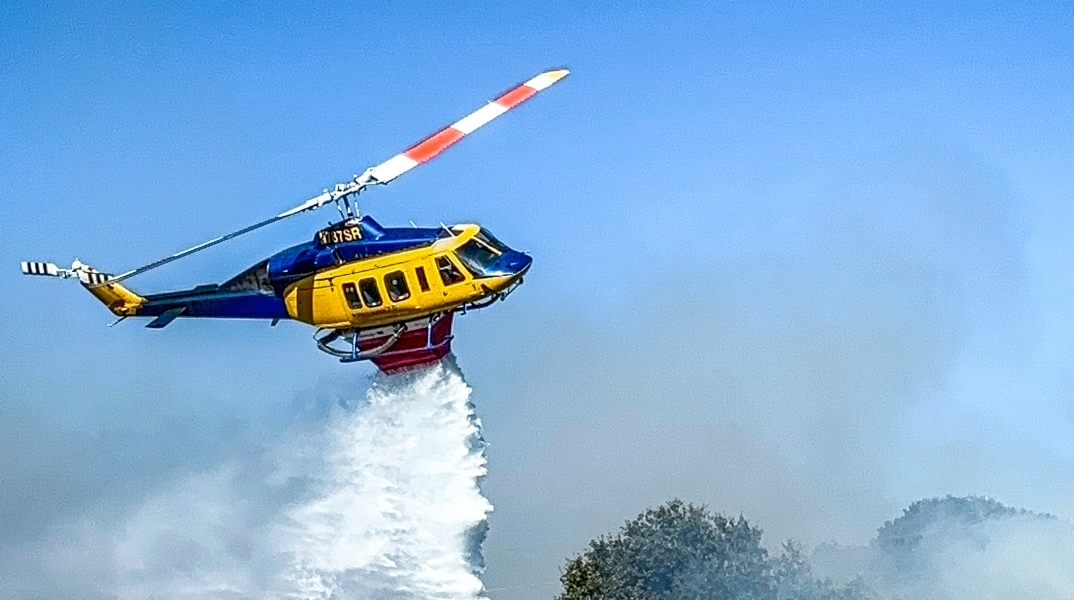 Φωτιά, ελικοπτερο