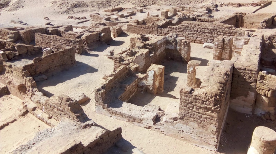 Μια ολόκληρη πόλη ανακαλύφθηκε στην Αίγυπτο
