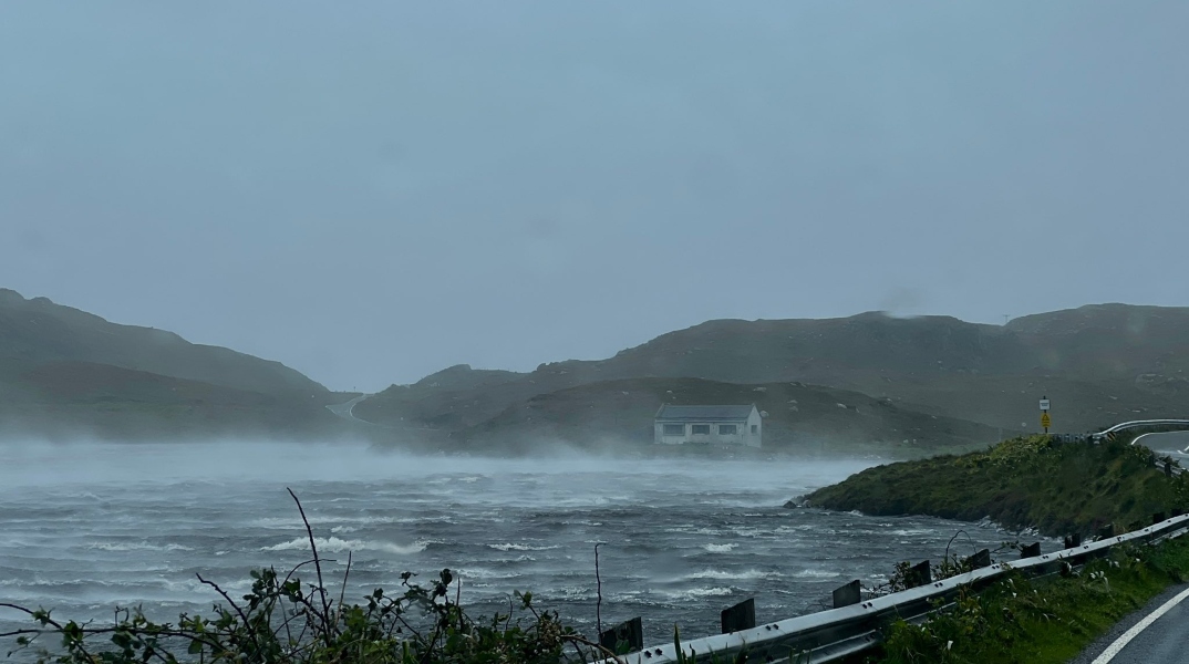 καταιγίδα Floris