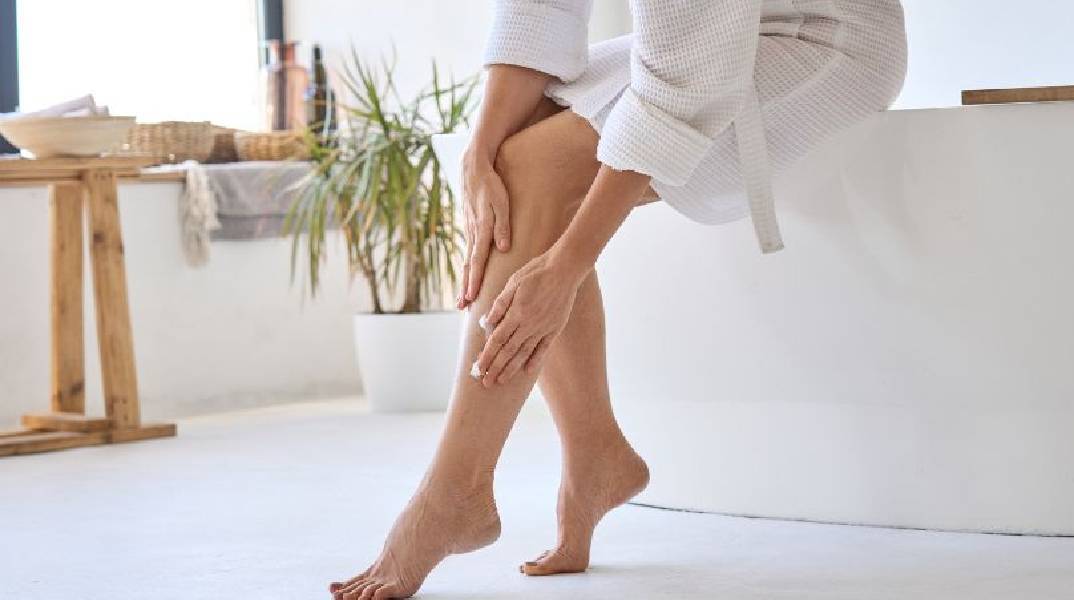 Κιρσοί: Πότε η ενόχληση στα πόδια το καλοκαίρι είναι σύμπτωμα πάθησης