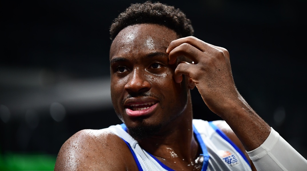 Θανάσης Αντετοκούνμπο: Με τον Γιάννη και τον Κώστα ονειρευόμαστε ένα μετάλλιο με την Εθνική