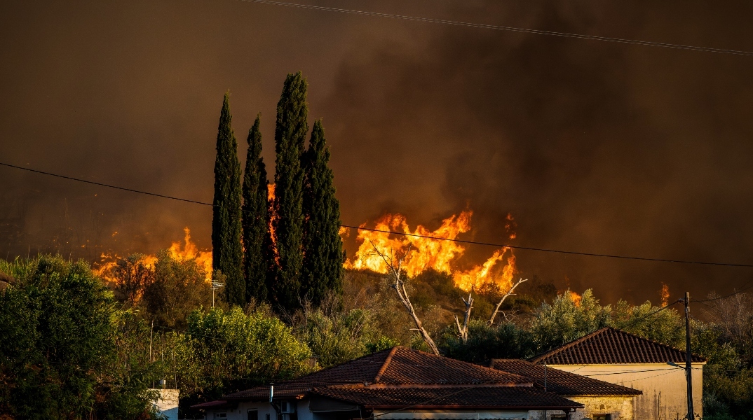 φωτιά στο Χελιδόνι Αρχαίας Ολυμπίας