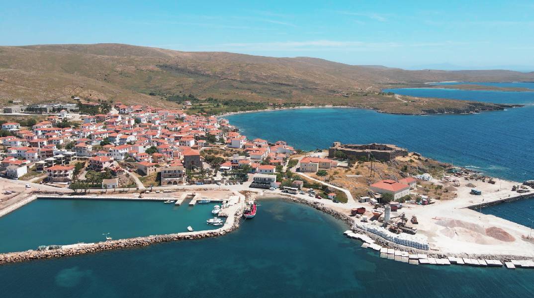 Λέσβος: 8 λόγοι για να την επισκεφτείς αυτό το καλοκαίρι