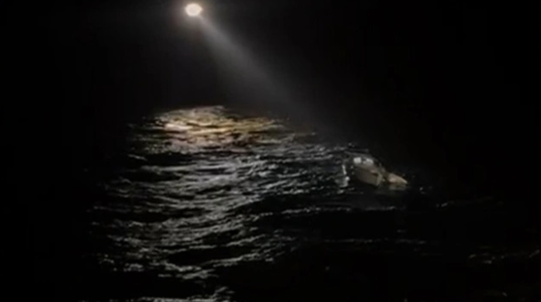 Σύρος, ιστιοφορο, διασωση