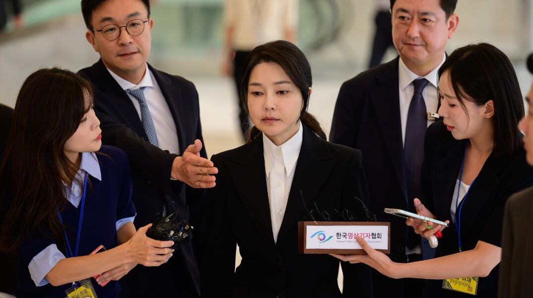 Νότια Κορέα: Στη φυλακή η «Μαρία Αντουανέτα» πρώην πρώτη κυρία της χώρας