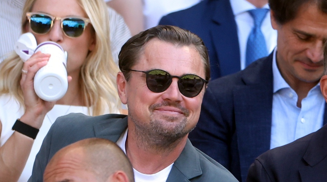 Ο Ντι Κάπριο σε αμήχανη στιγμή στην Ίμπιζα – Αστυνομικοί τον σταμάτησαν χωρίς να τον αναγνωρίσουν