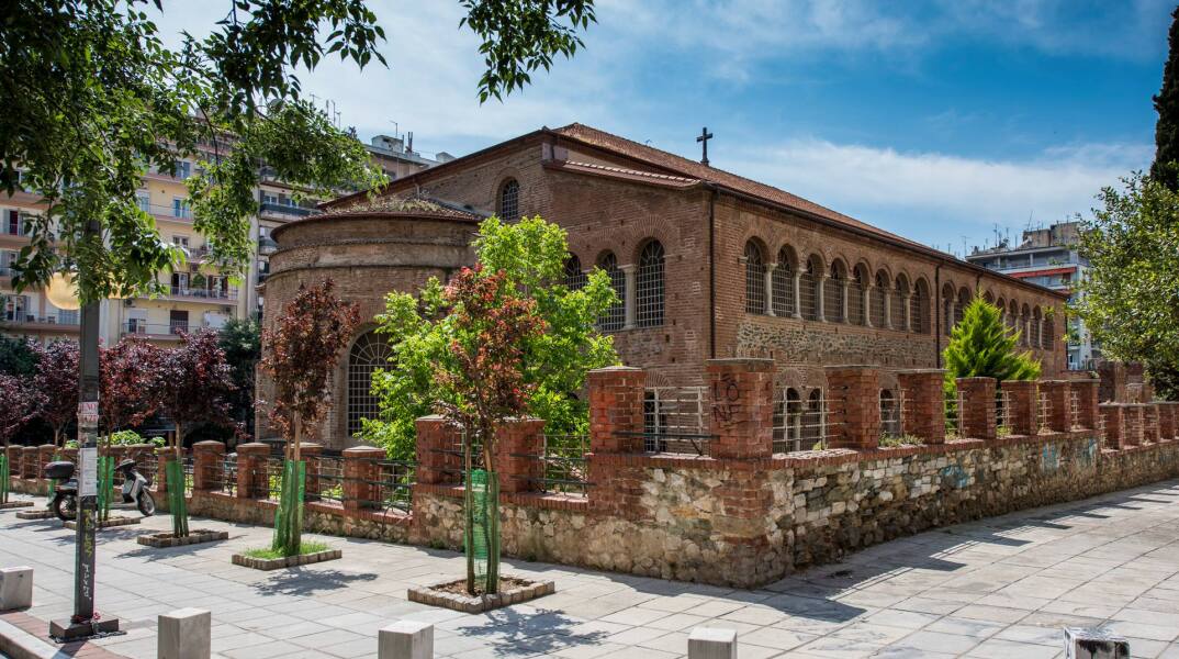 Αχειροποίητος