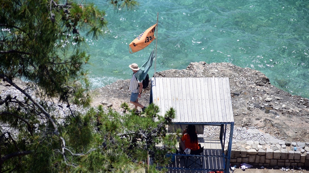 Αλεξανδρούπολη: Ναυαγοσώστριες έσωσαν δίχρονο κορίτσι σε παραλία