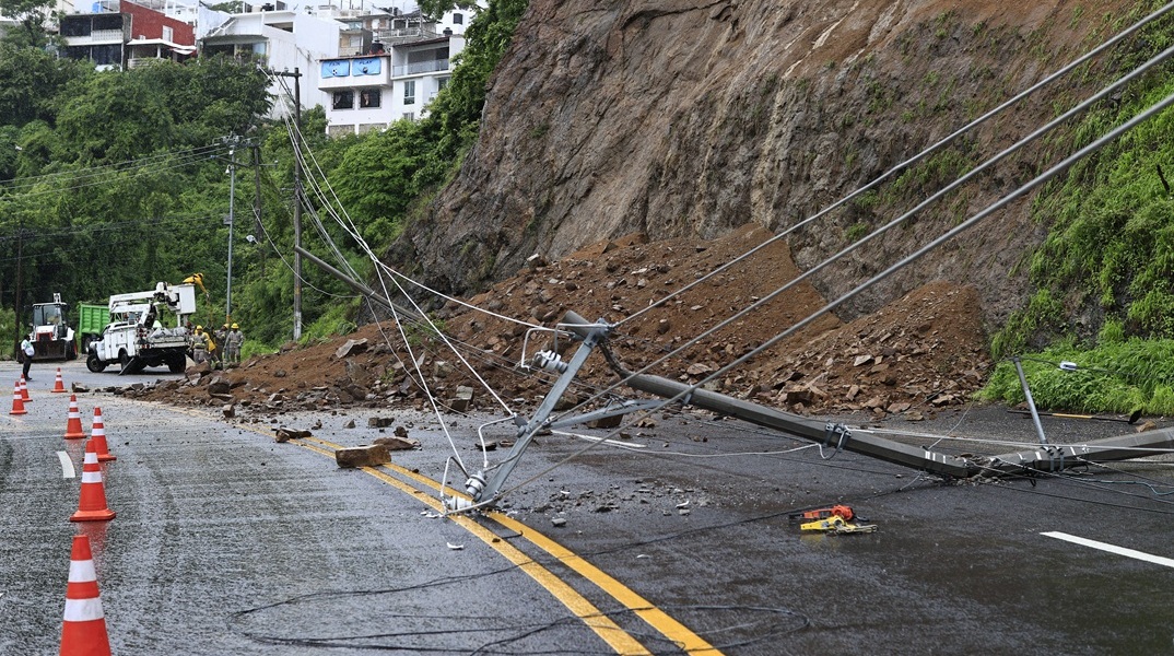 Ο τυφώνας Έριν έφτασε στην κατηγορία 5 - Έρχεται μεγάλη επιδείνωση, ποιες περιοχές απειλούνται