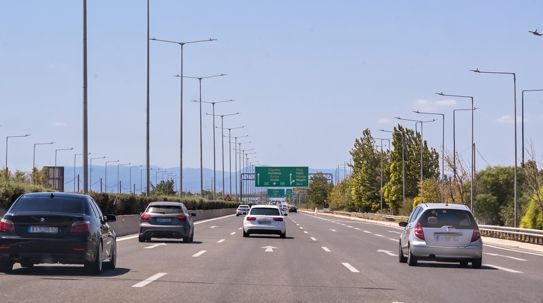 Σταδιακή επιστροφή των εκδρομέων του Δεκαπενταύγουστου στην Αθήνα - Πού είναι αυξημένη η κίνηση