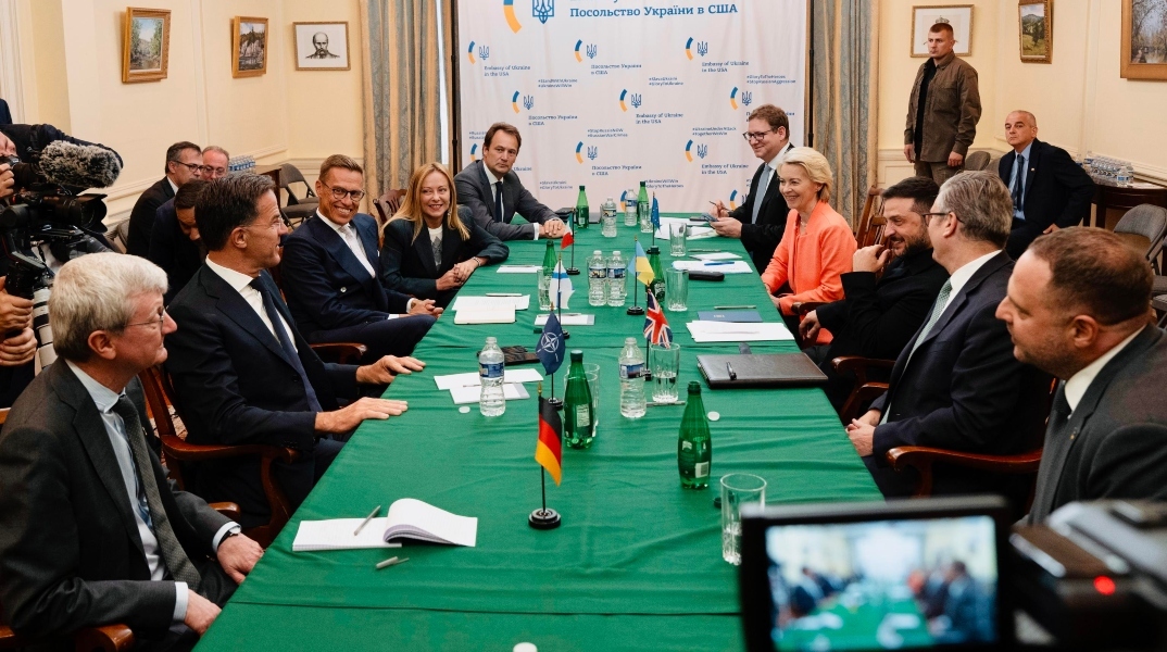 Ο πρόεδρος της Ουκρανίας σε συνάντηση με τους Ευρωπαίους ηγέτες