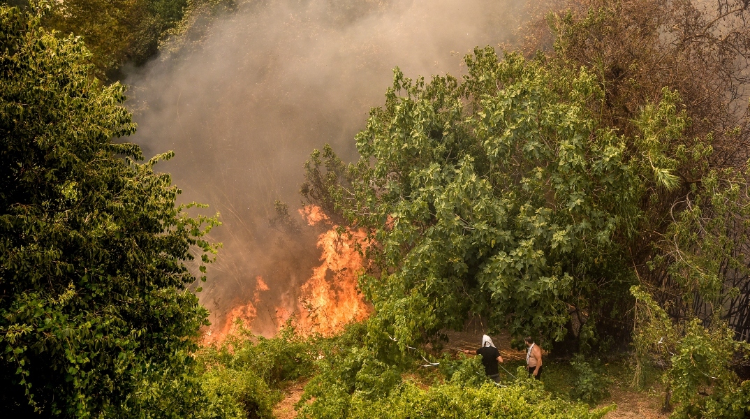 Φωτιές στη Λέσβο