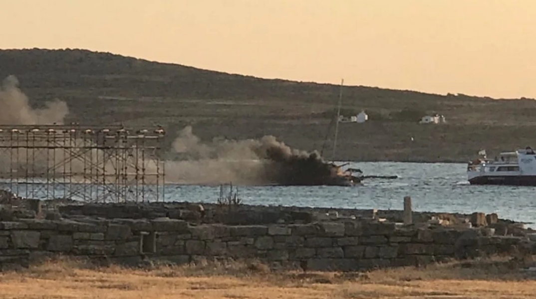 φωτιά σε ιστιοφόρο