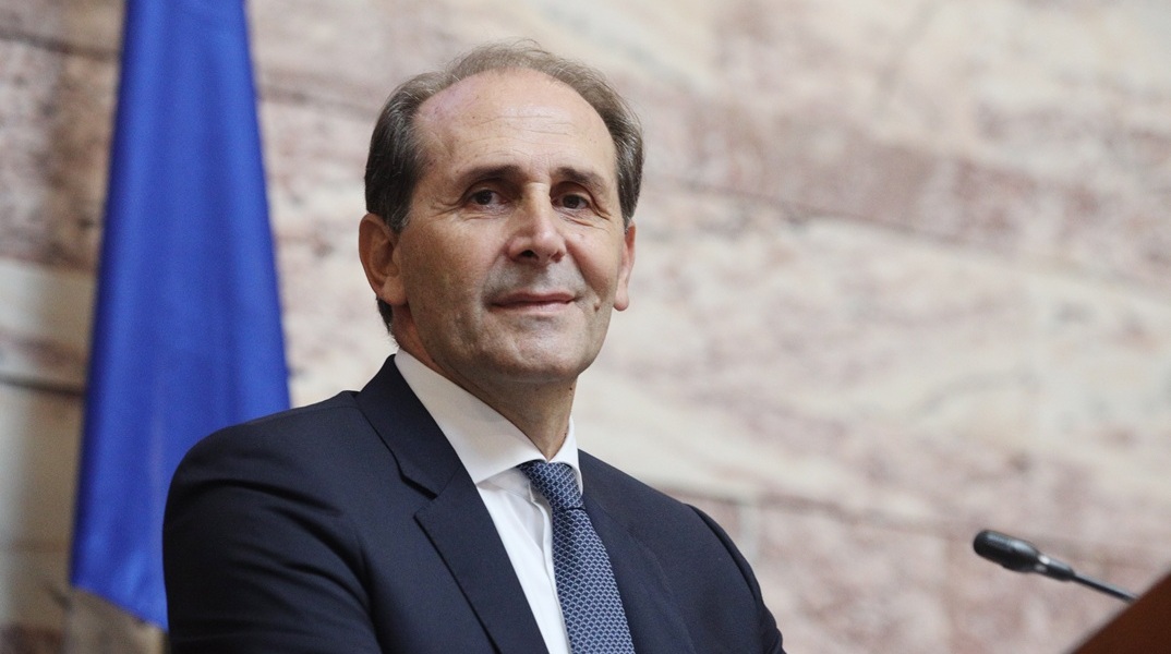 Ποιος ήταν ο Απόστολος Βεσυρόπουλος - Η ζωή και η πορεία του πολιτικού από την Ημαθία 