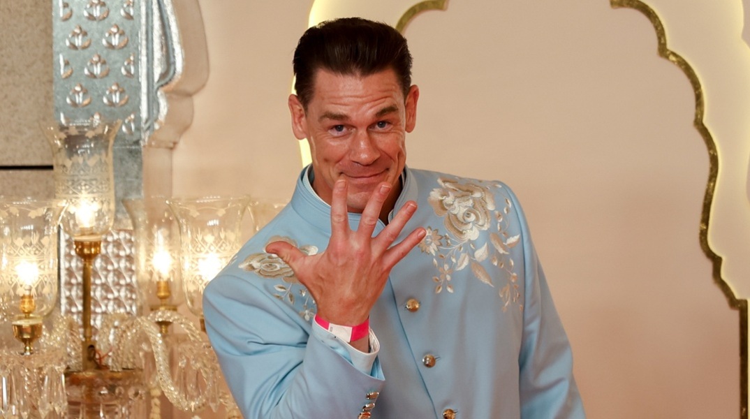 Ύμνοι του Τζον Σίνα για τη σπανακόπιτα: Η γεύση δεν έχει φύγει από το μυαλό του 