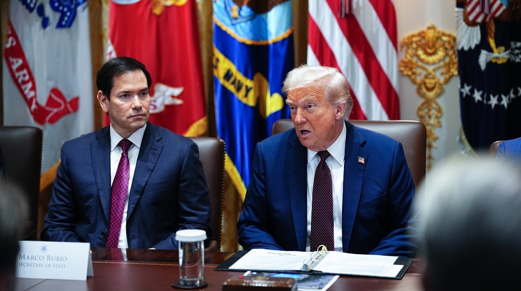 Ο υπουργός Εξωτερικών Μάρκο Ρούμπιο με τον πρόεδρο των ΗΠΑ, Ντόναλντ Τραμπ