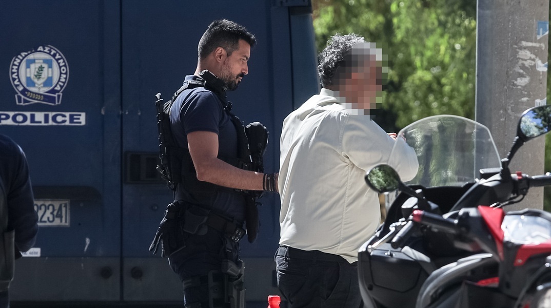 Παλλήνη: Προφυλακιστέος ο δημοτικός υπάλληλος που κατηγορείται για εμπρησμό - «Λάθος άνθρωπο πιάσατε»