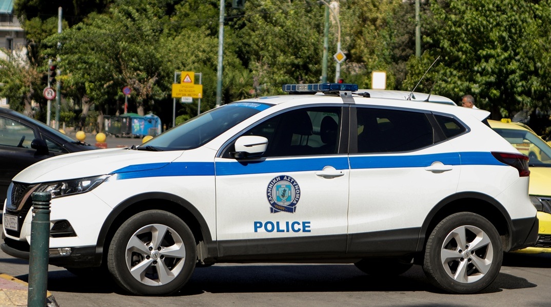 Κόρινθος: Θρίλερ με τον θάνατο 22χρονου με τραύμα στο λαιμό - Τι εξετάζουν οι Αρχές