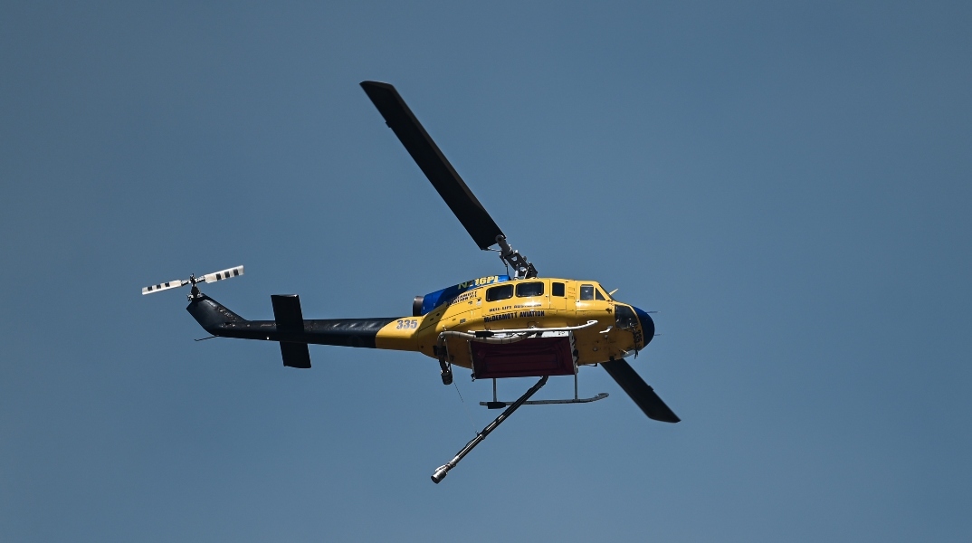 Φωτιά, ελικοπτερο