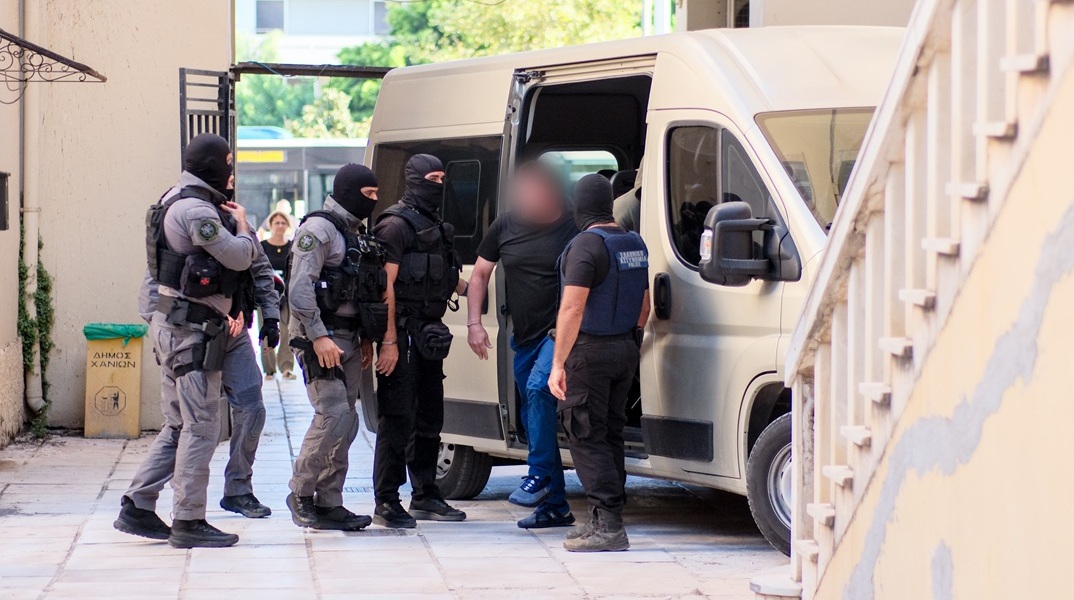 «Είναι λείψανο του Αγίου Λαζάρου ή καμίας προβατίνας;» - Οι διάλογοι του αρχιμανδρίτη με τον αρχηγό της μαφίας της Κρήτης