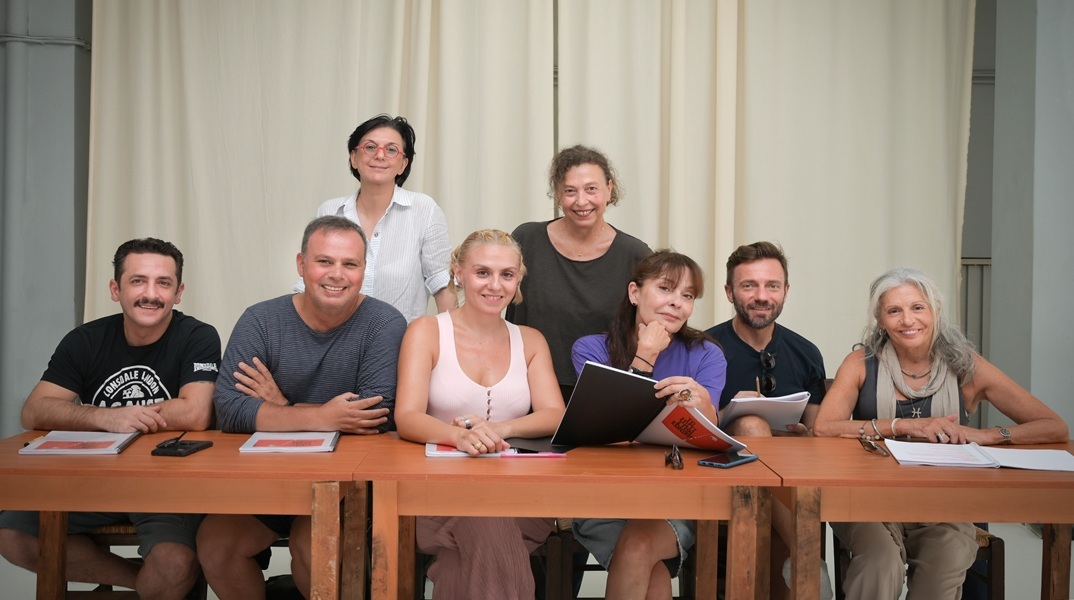 Το σπίτι στην Εθνική οδό- Ένα ήσυχο μέρος στο θέατρο Άλφα