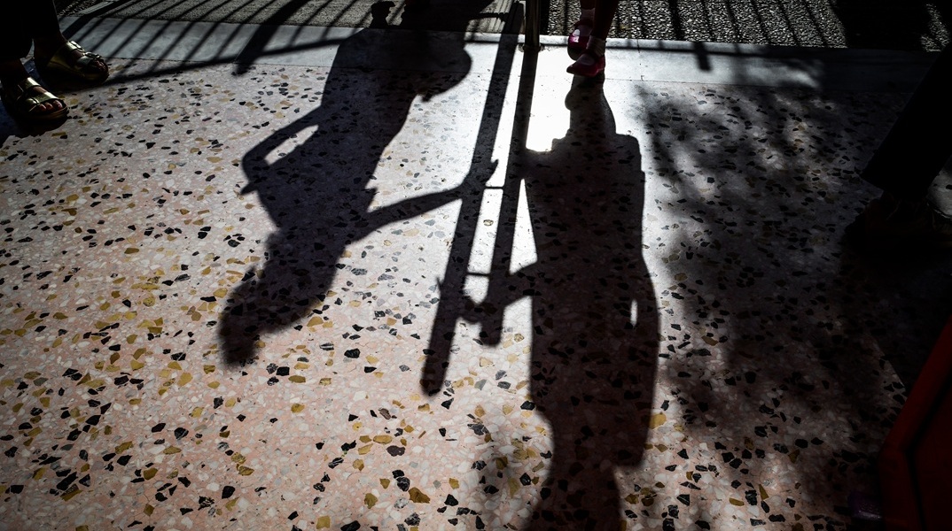 «Βροχή» παραβάσεων από οδηγούς σχολικών λεωφορείων την πρώτη μέρα των σχολείων