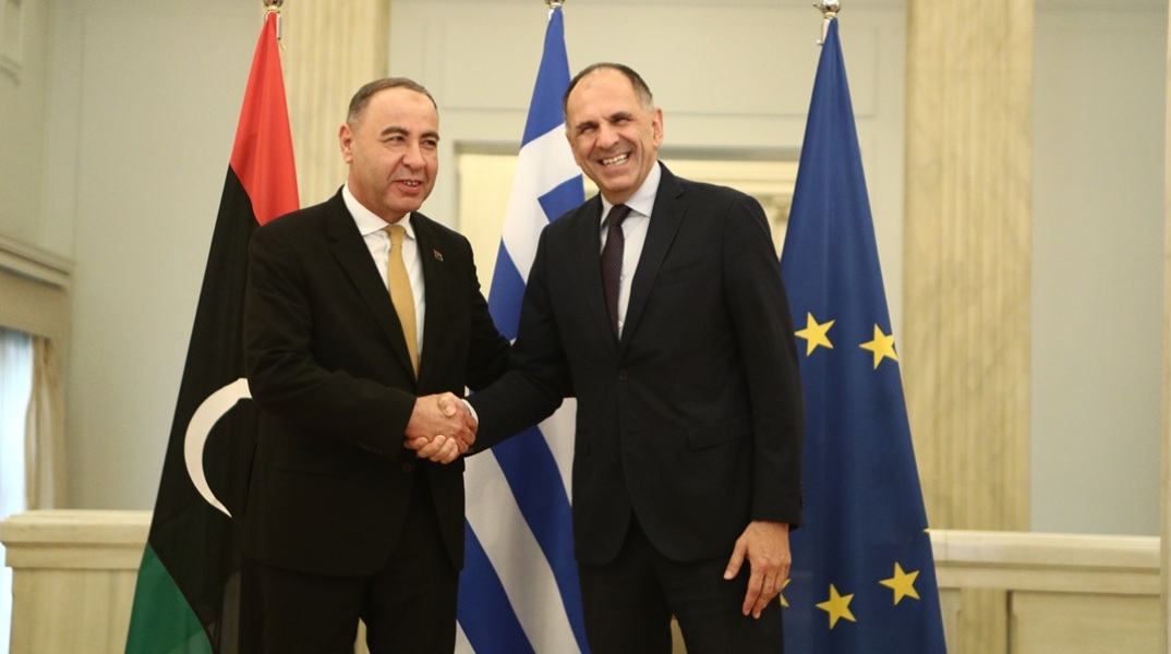 Ελλάδα και Λιβύη ξεκινούν την διαδικασία οριοθέτησης ΑΟΖ - Στο προσκήνιο η διμερής συνεργασία στο μεταναστευτικό