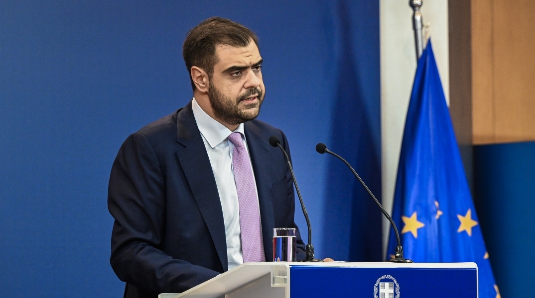 Ο κυβερνητικός εκπρόσωπος, Παύλος Μαρινάκης