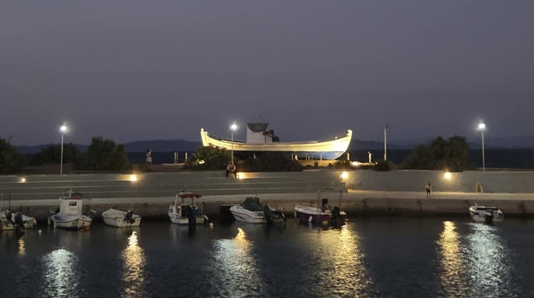 Πετρολίμανο, Βροντάδος Χίου