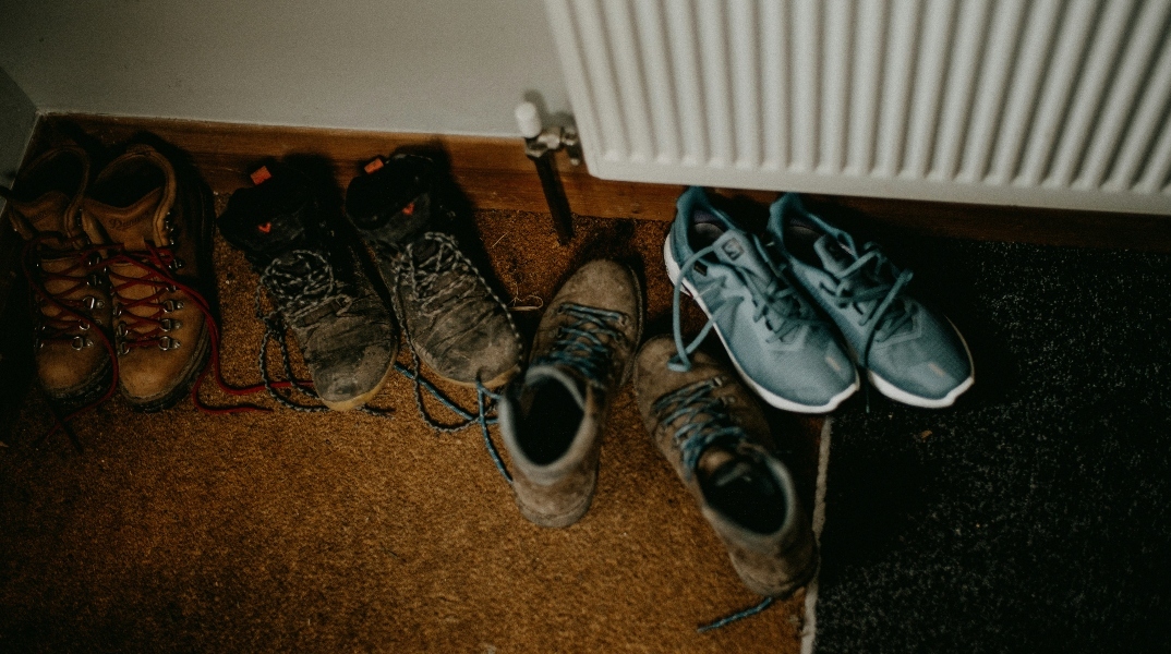 βρωμικα παπούτσια 