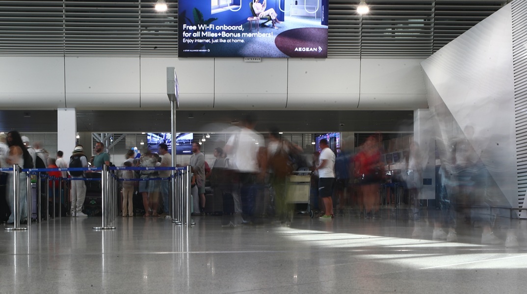 Ταλαιπωρίας συνέχεια και σήμερα για εκατοντάδες ταξιδιώτες στο αεροδρόμιο «Ελ. Βενιζέλος»