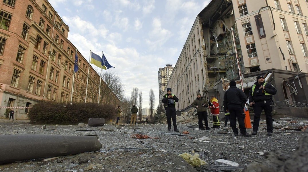 Ουκρανία: Τουλάχιστον 4 νεκροί σε ρωσικά πλήγματα στο Κίεβο, μεταξύ των οποίων ένα 12χρονο κορίτσι