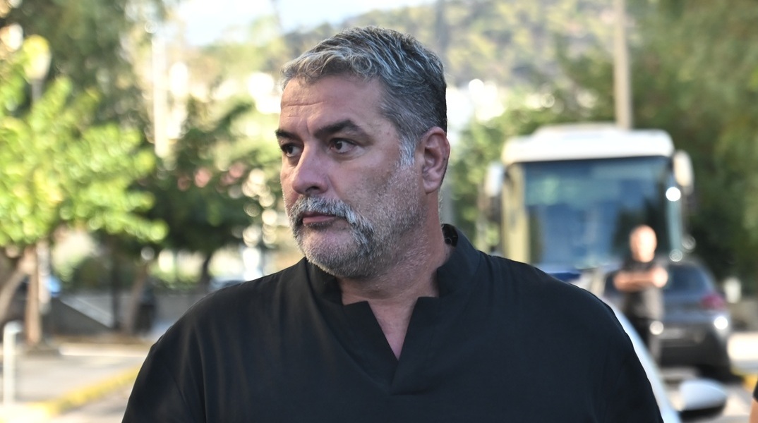 Βασίλης Μπισμπίκης