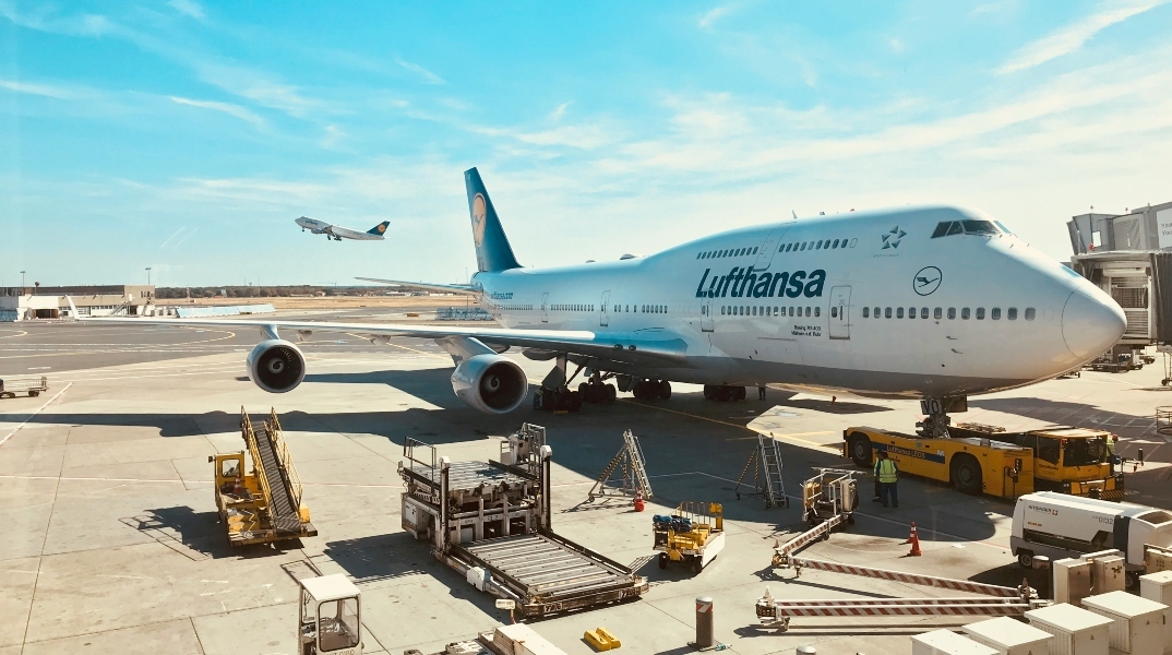 Lufthansa, αεροδρομιο, αεροπλανο