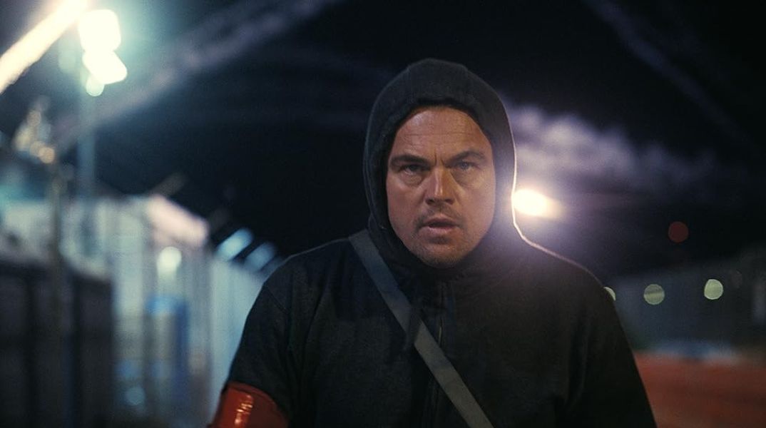 Το Μια Μάχη Μετά την Άλλη με τον Λεονάρντο ΝτιΚάπριο έκανε άνοιγμα 22 εκατ. δολαρίων στο box office, κερδίζοντας διθυράμβους και προβλέψεις για Όσκαρ.