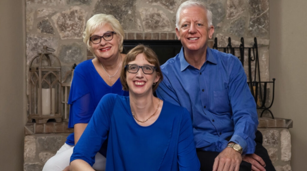 Πατέρας πούλησε την εταιρεία του για να χτίσει θεματικό πάρκο στην κόρη του με αναπηρία