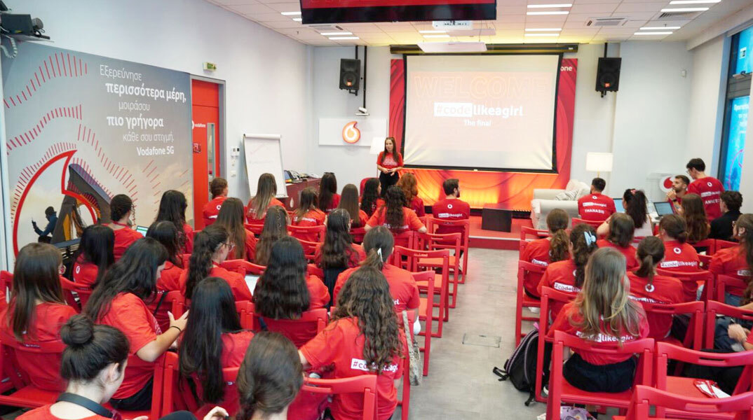 Code Like a Girl της Vodafone
