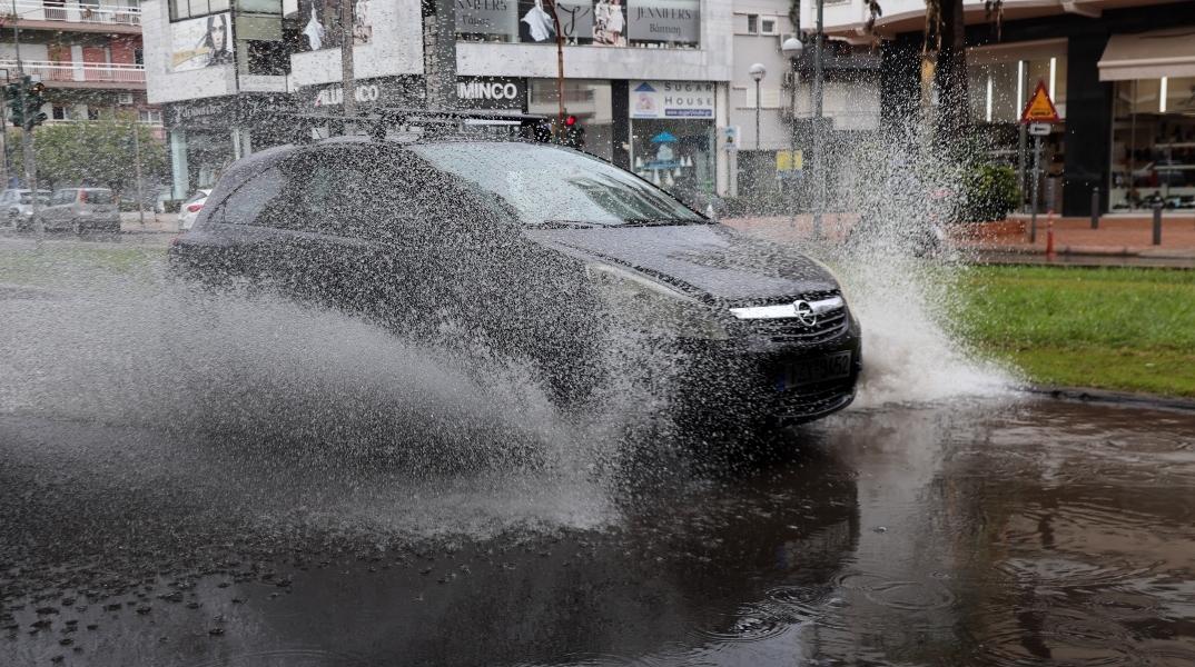 κακοκαιρία, βροχες, οχηματα