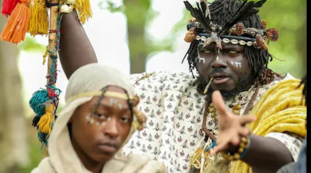 Σκωτία: Μετανάστες που αυτοαποκαλούνταν «Αφρικανική φυλή» εκδιώχθηκαν από δασική περιοχή