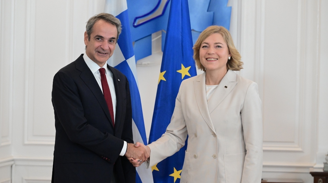 Συνάντηση Μητσοτάκη με την Αντιπρόεδρο της Κομισιόν, Χένα Βιρκούνεν
