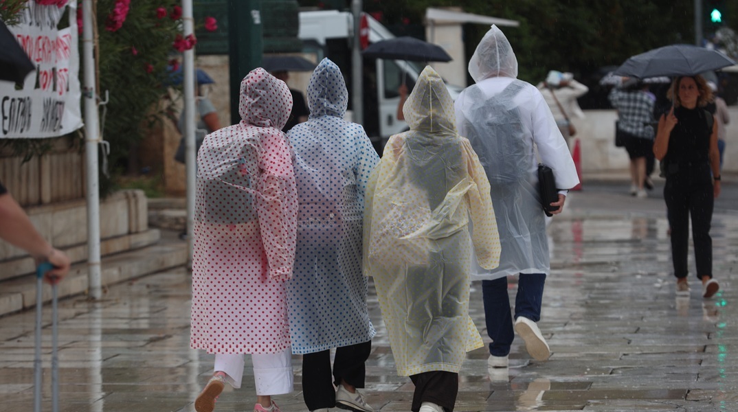 Καιρός: Άνοιξαν οι ουρανοί στην Αττική – Χάρτης με την κίνηση τώρα
