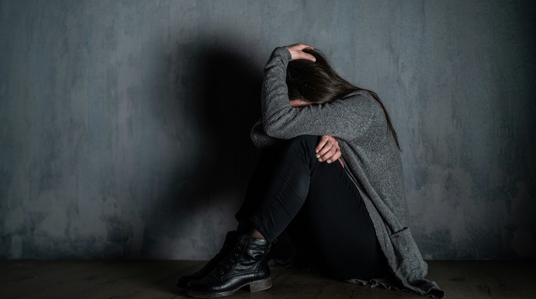 Ποινική δίωξη σε βάρος του πλαστικού χειρουργού που επιτέθηκε σε 43χρονη οδηγό στη Συγγρού 