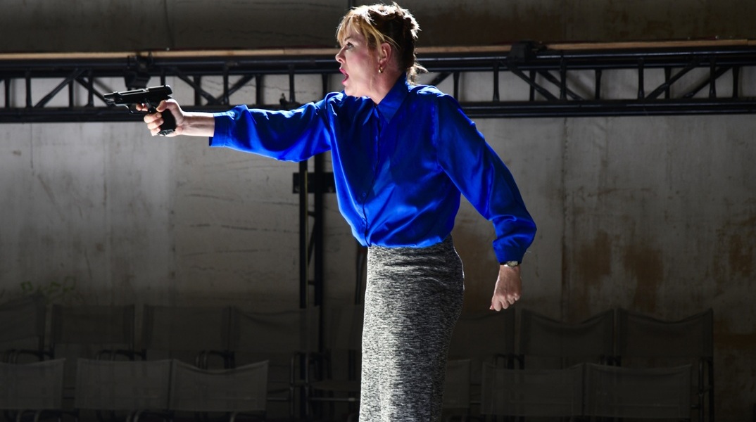 Η μέρα της Φούστας στο Θέατρο Δίπυλον