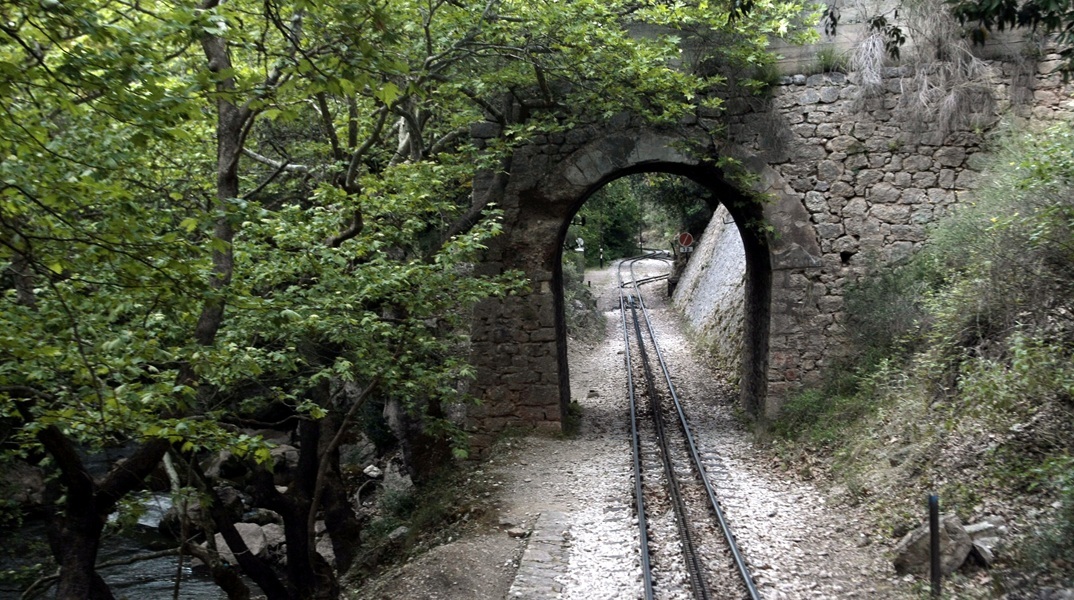 Αναστολή απογευματινών δρομολογίων στη διαδρομή Διακοπτό – Καλάβρυτα