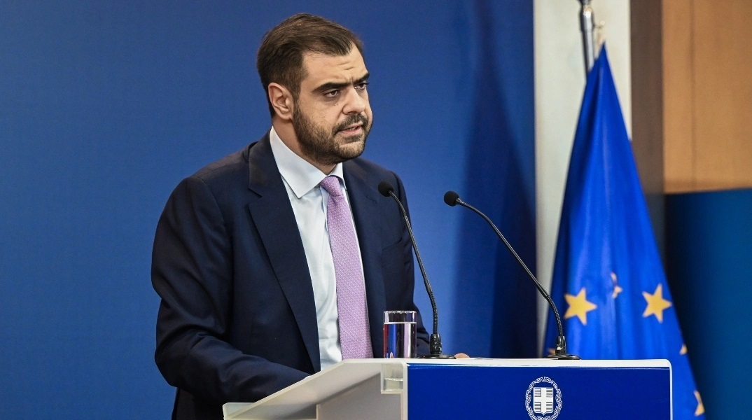 Ο κυβερνητικός εκπρόσωπος, Παύλος Μαρινάκης